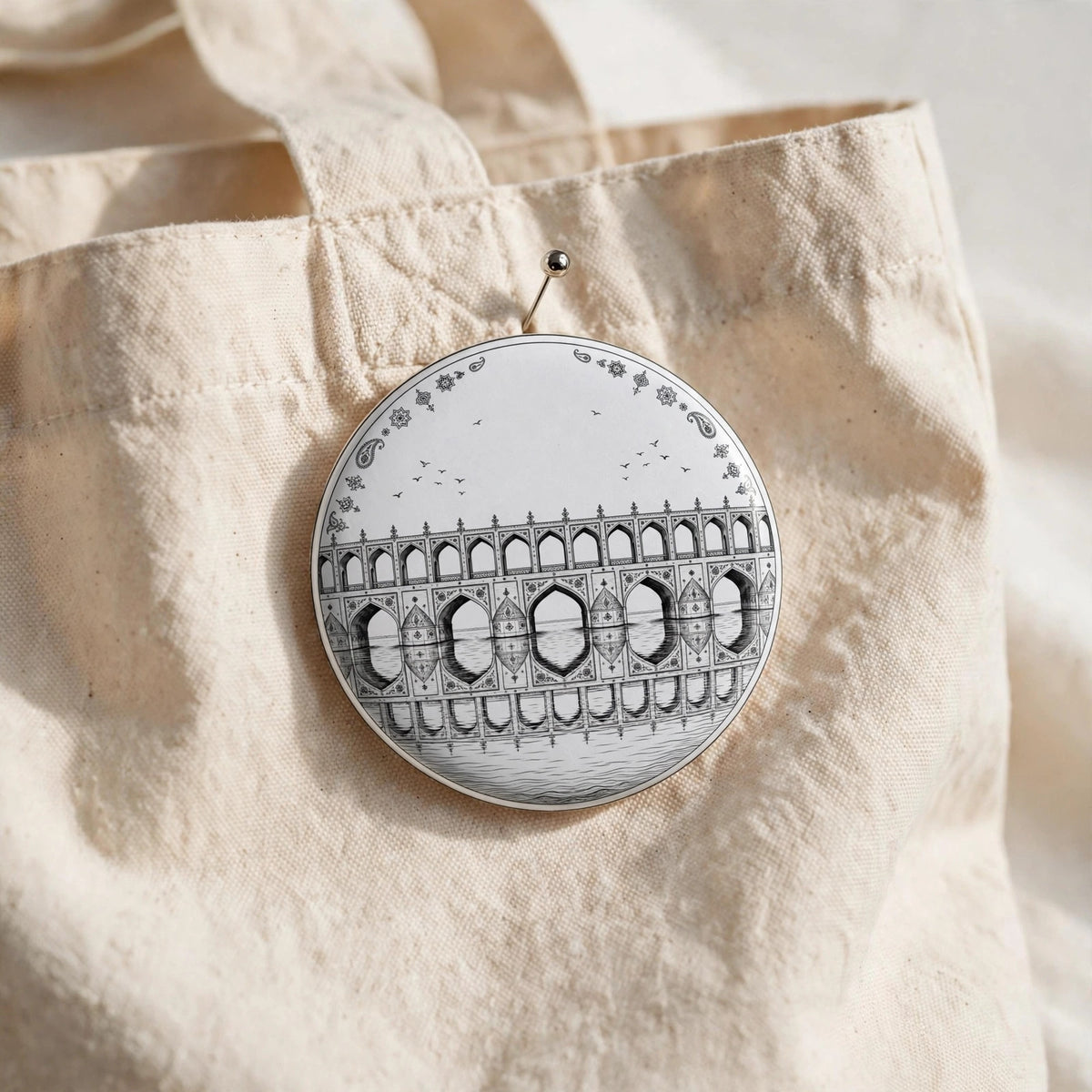 House of Pars - Siosepol Bridge Pin Button