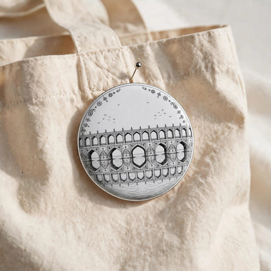 House of Pars - Siosepol Bridge Pin Button